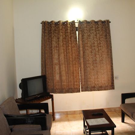 Ticlo Resorts Calangute Exteriör bild