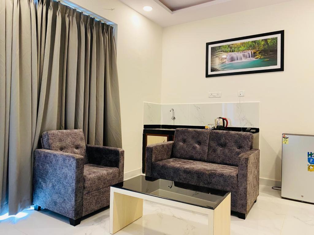 Ticlo Resorts Calangute Exteriör bild